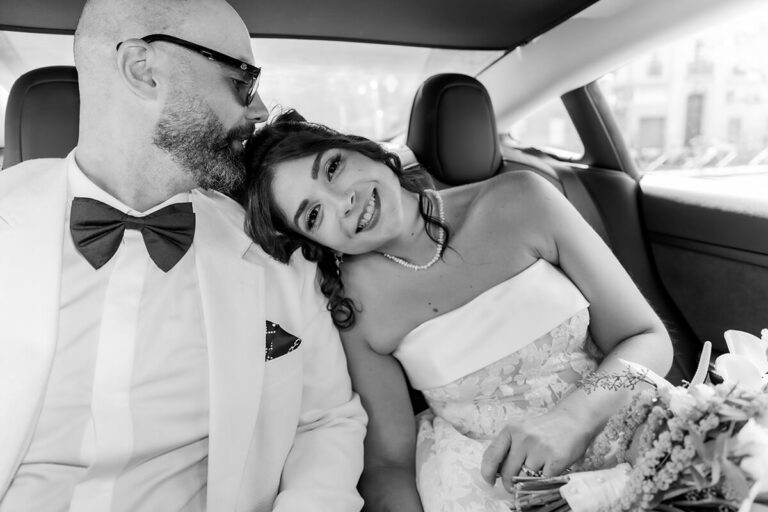 Hafenlicht & Herklopfen: Intime Hochzeit in Marseilles